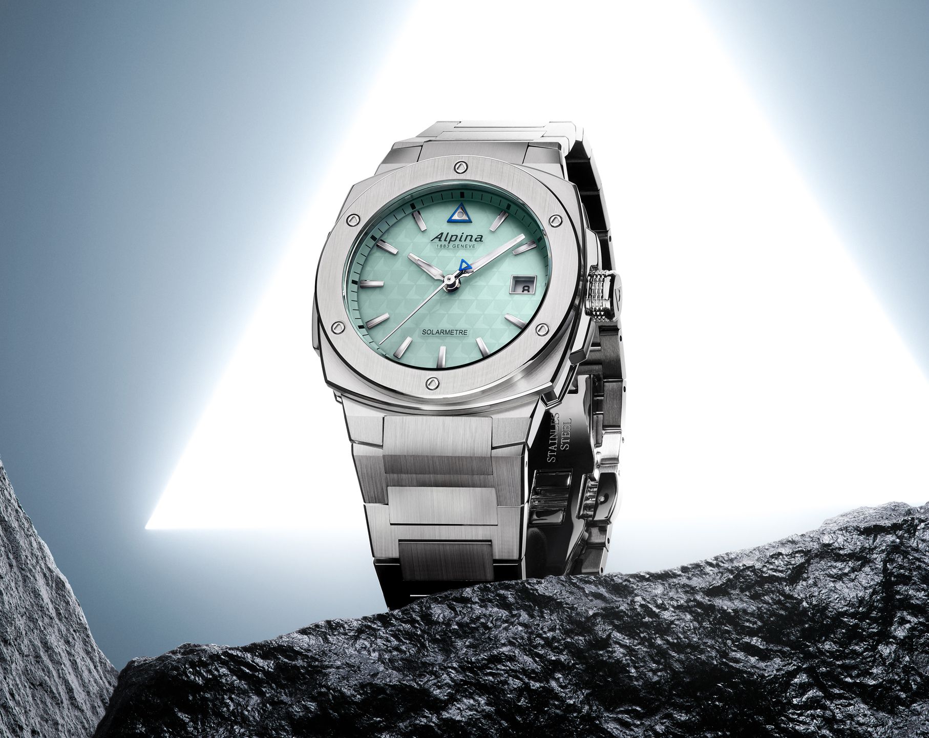 Alpina Alpiner Solar Powered Watch | AL-140LGR3AE6B